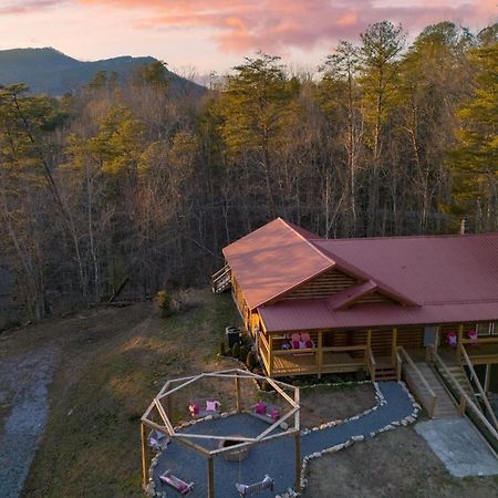 Pink Pines Avantstay Luxury Aesthetic Dream Home Indoor Pool Hot Tub Pigeon Forge Exterior foto